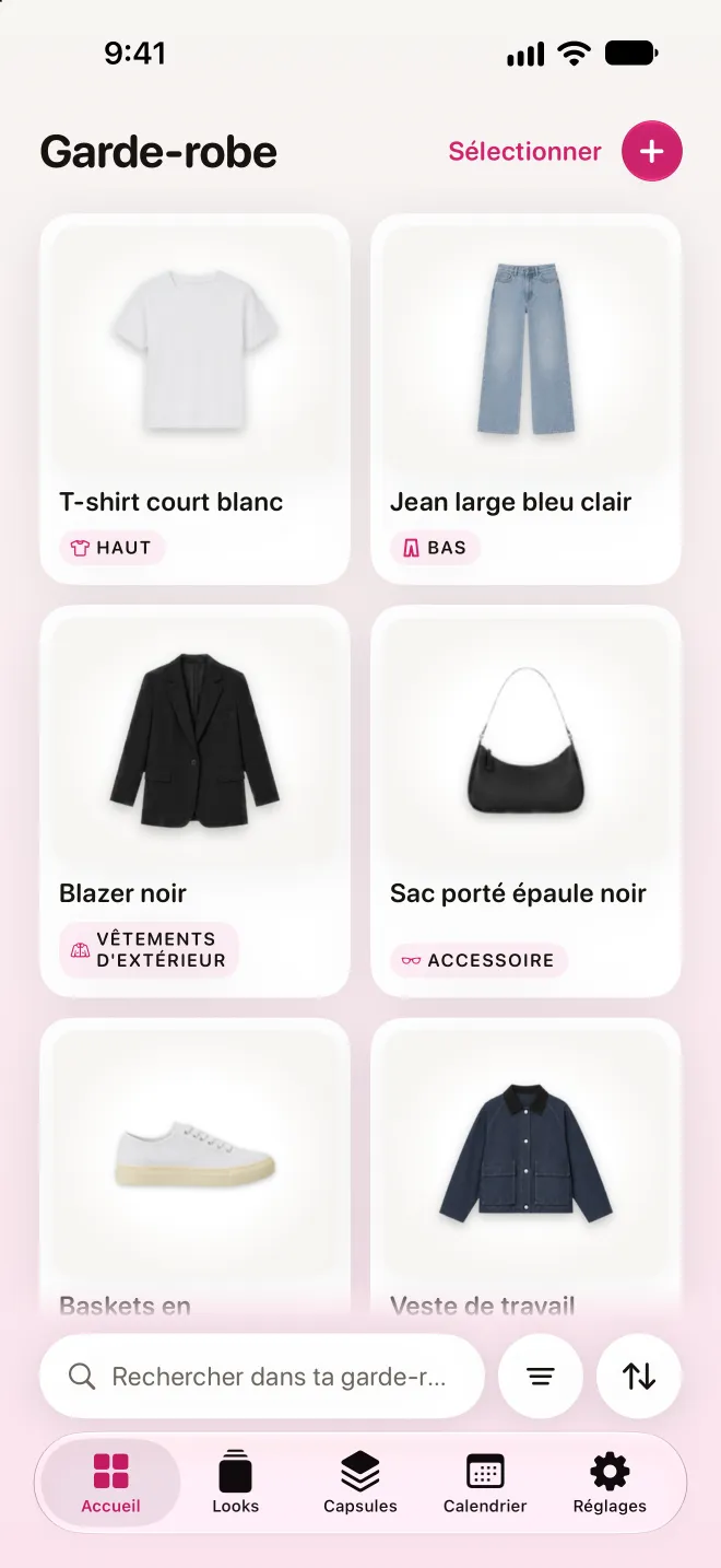 L'écran garde-robe : une grille de stickers de vêtements avec noms et catégories